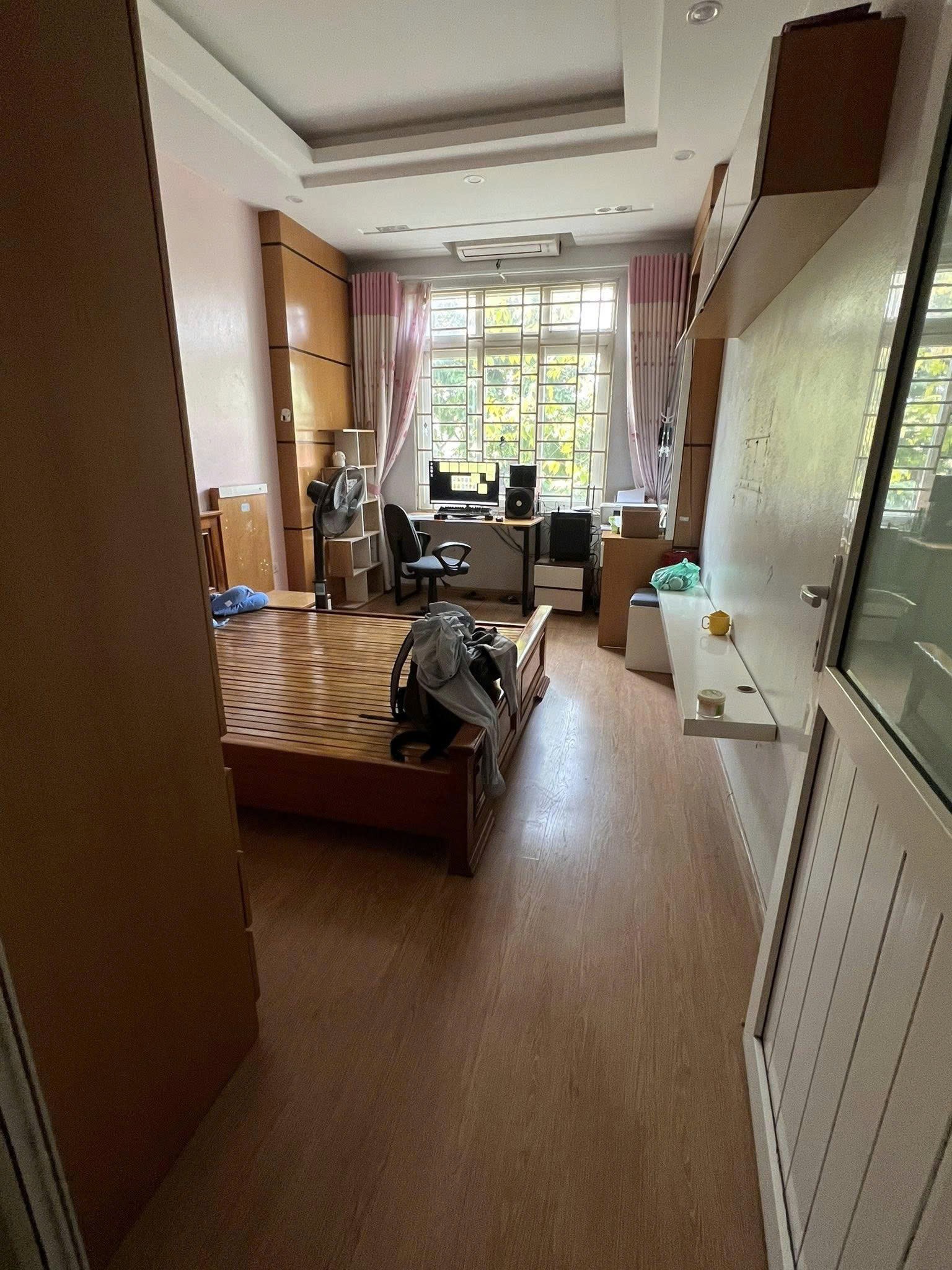 Cho thuê nhà riêng Hồng Đô - Phú Đô, Nam Từ Liêm 47m x 4T giá 15 triệu, NGÕ Ô TÔ 3