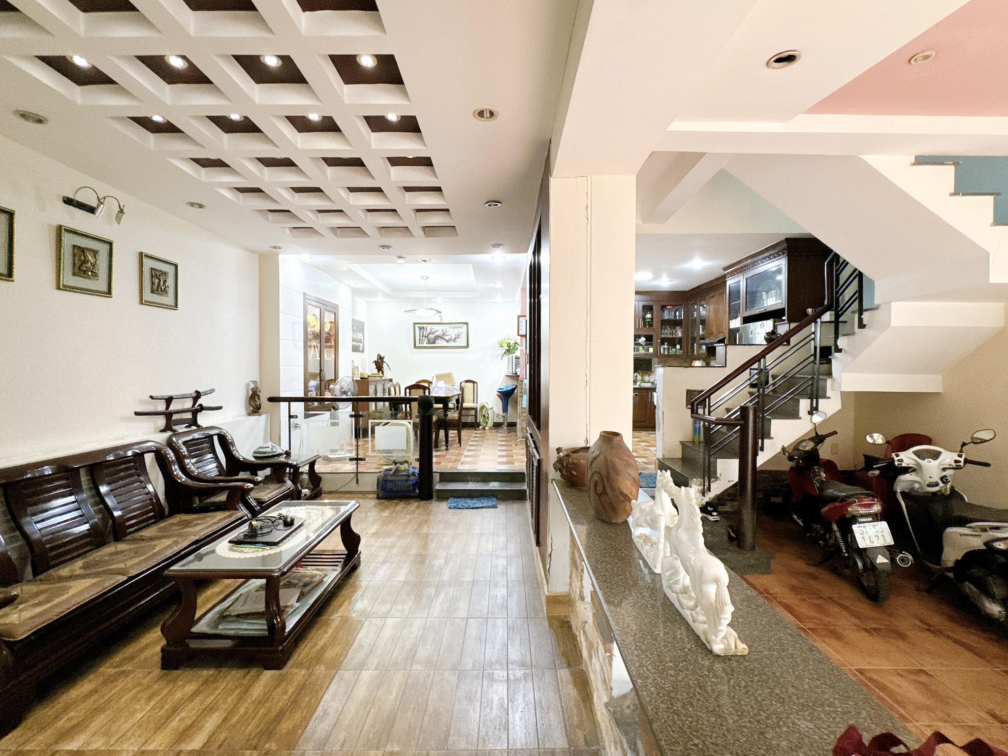 GẤP BÁN ĐỊNH CƯ - NHÀ 3 TẦNG 102m2 NGANG 6.9M - HẺM XE TẢI, 20m RA MT BẠCH ĐẰNG