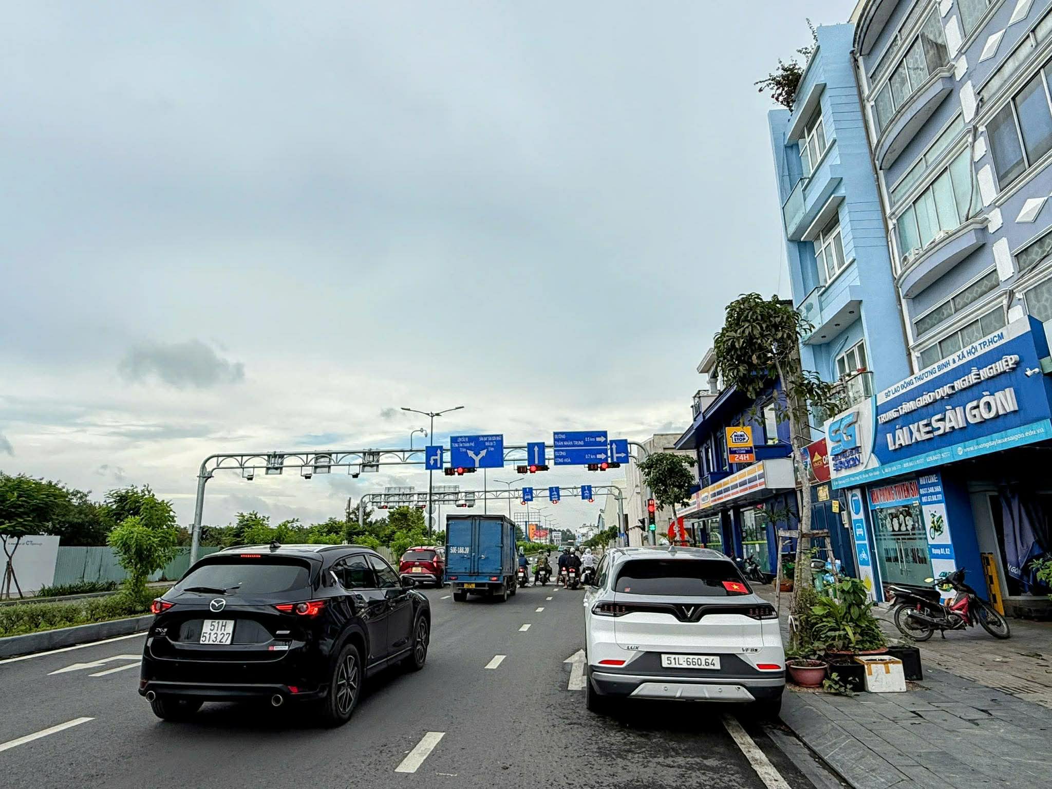 BIỆT THỰ MẶT TIỀN C12 - 150M² - HẦM + 4 TẦNG THANG MÁY - GIÁ 59.5 7