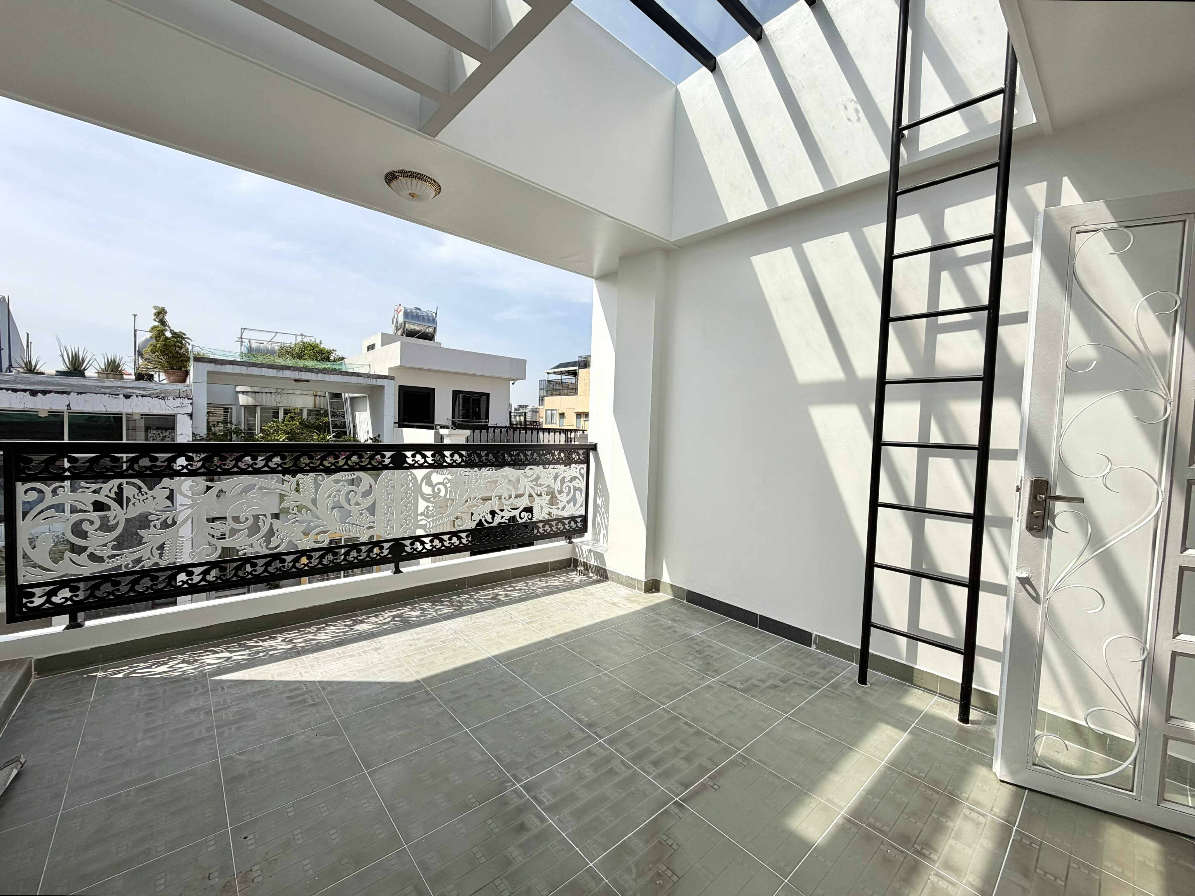 HẺM NHỰA Ô TÔ TRÁNH KHU ĐỒNG BỘ PHAN ĐĂNG LƯU - 5 TẦNG FULL NỘI THẤT - 14.5 TỶ 13