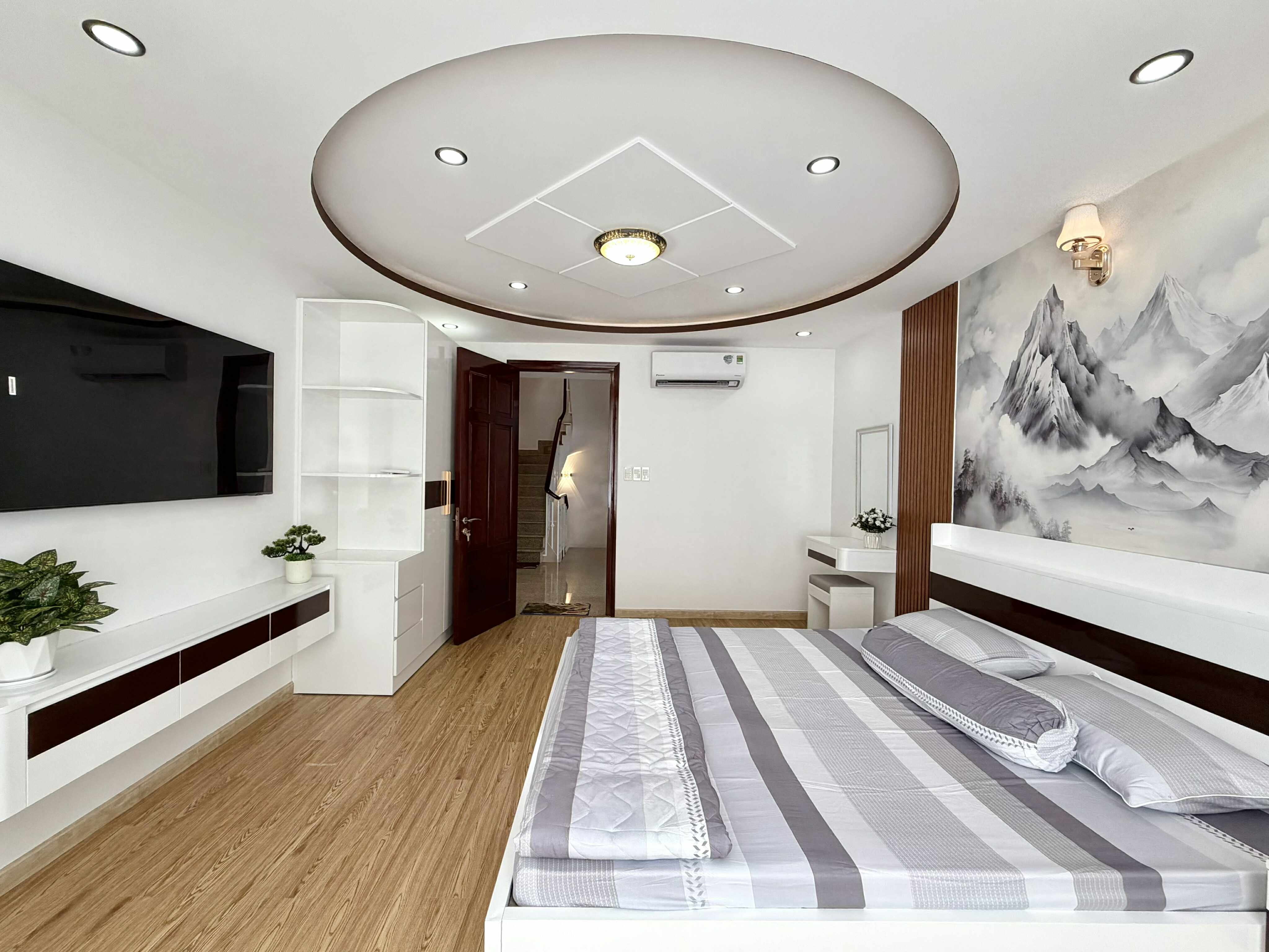 HẺM NHỰA Ô TÔ TRÁNH KHU ĐỒNG BỘ PHAN ĐĂNG LƯU - 5 TẦNG FULL NỘI THẤT - 14.5 TỶ 4