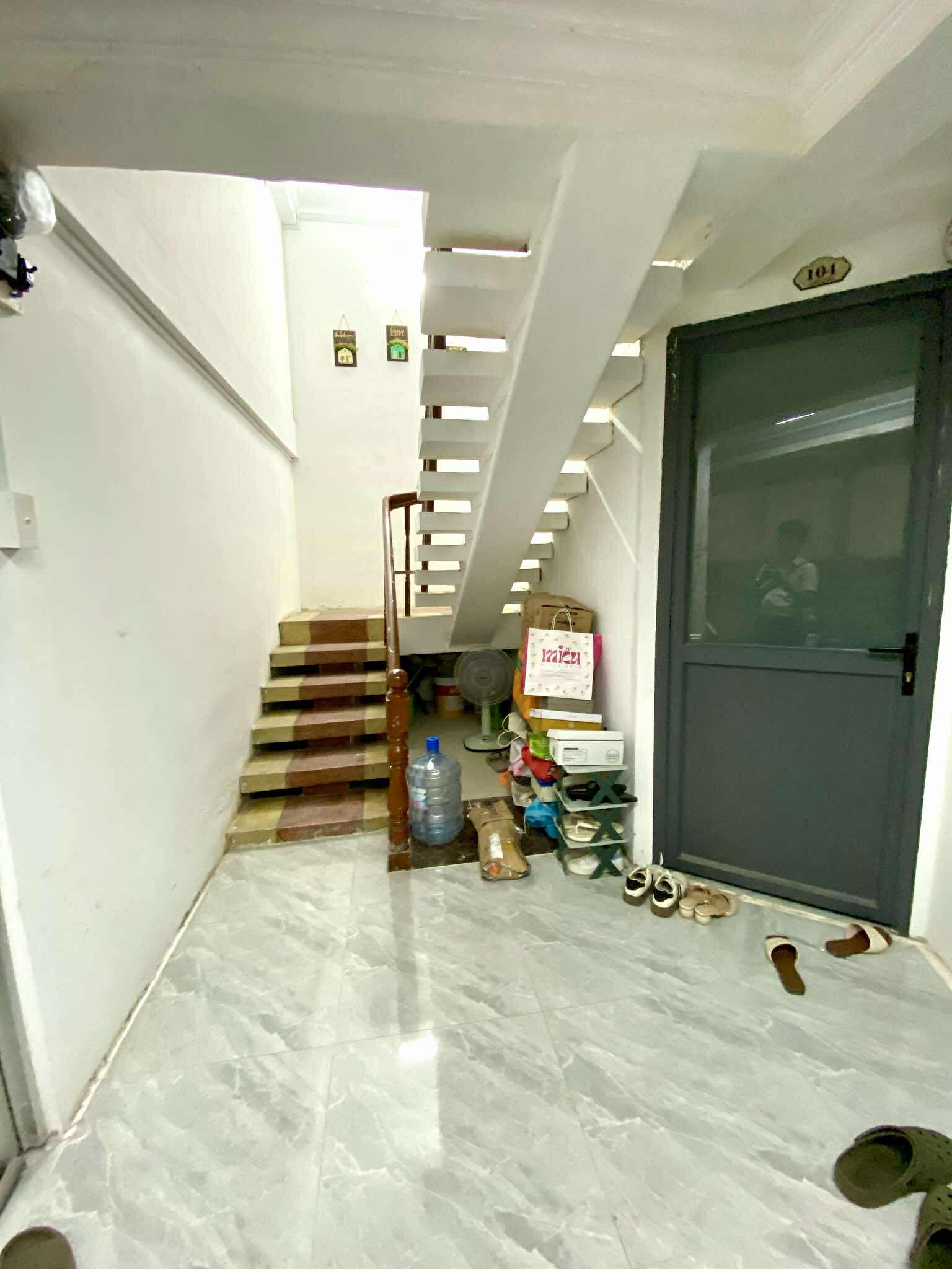 10 CHDV NGAY ĐH HUTECH - 123m2 (8x17) - HẺM XE TẢI 8m - LUÔN KÍN PHÒNG 3