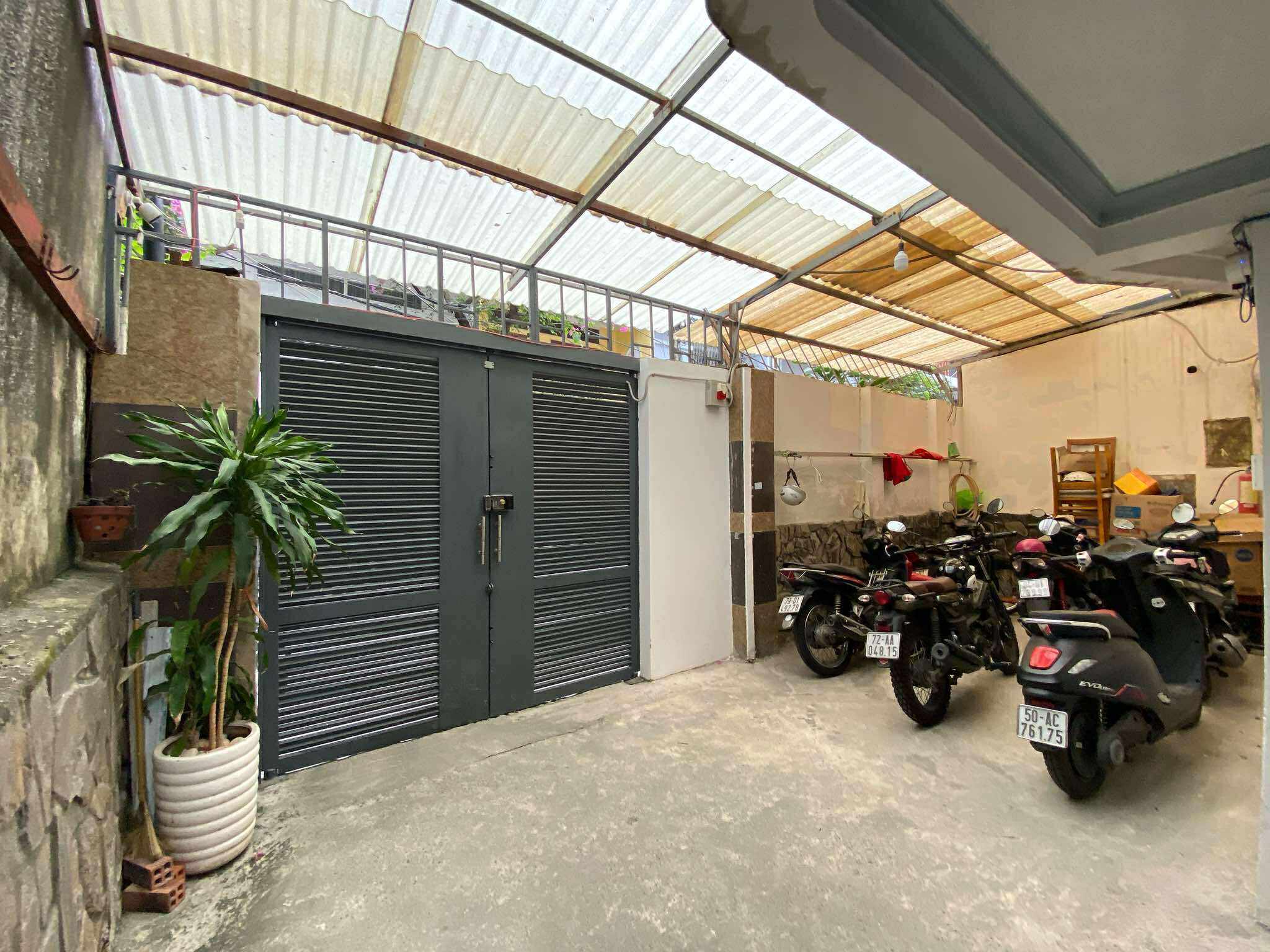 10 CHDV NGAY ĐH HUTECH - 123m2 (8x17) - HẺM XE TẢI 8m - LUÔN KÍN PHÒNG 2