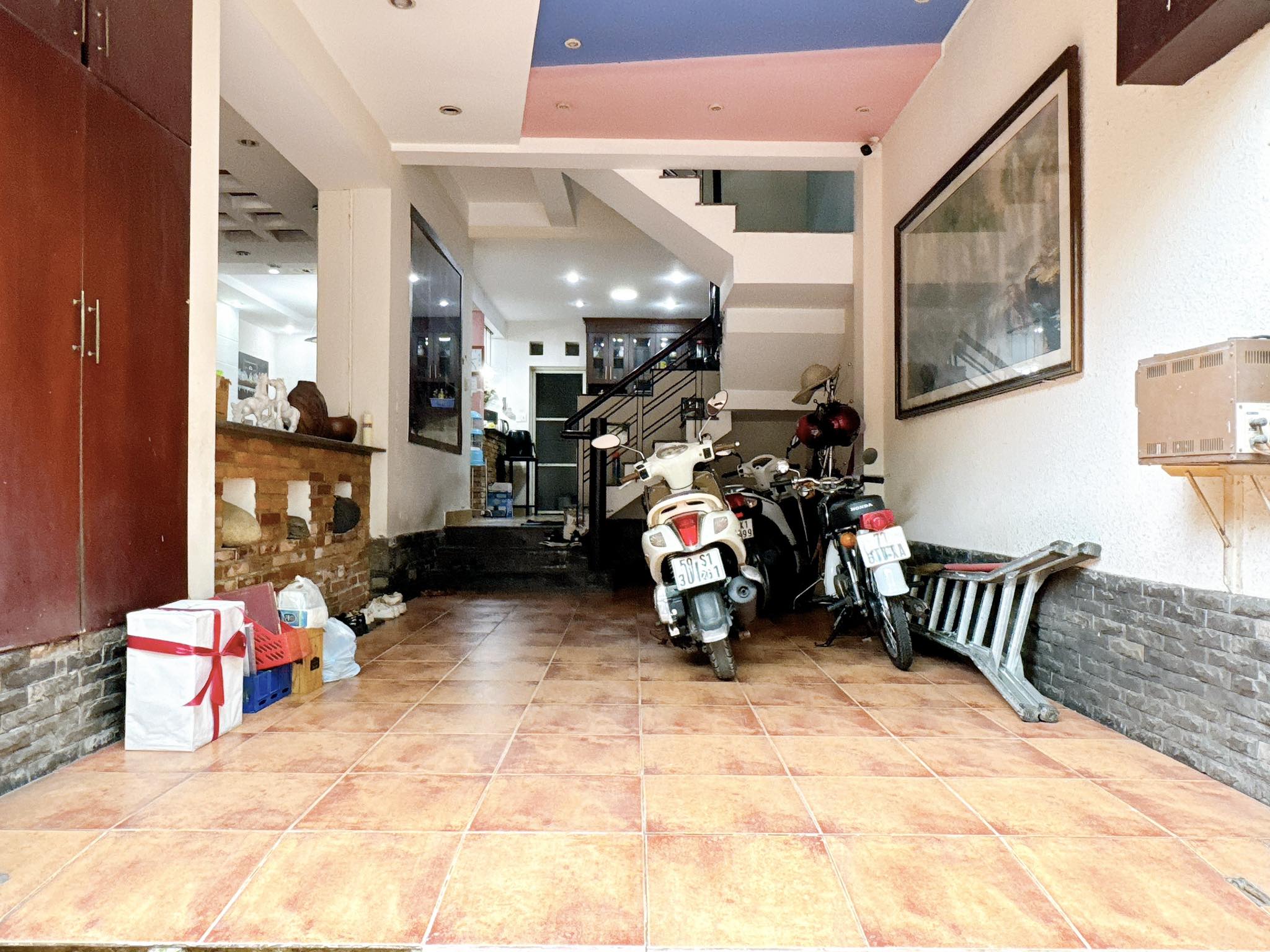 GẤP BÁN ĐỊNH CƯ - NHÀ 3 TẦNG 102m2 NGANG 6.9M - HẺM XE TẢI, 20m RA MT BẠCH ĐẰNG 2