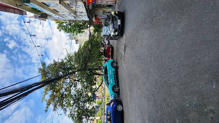 Hơn 8 tỷ nhà ngõ 71 Bồ Đề 37m x 4T, chỉ 1 nhà ra mặt phố oto tránh. 2