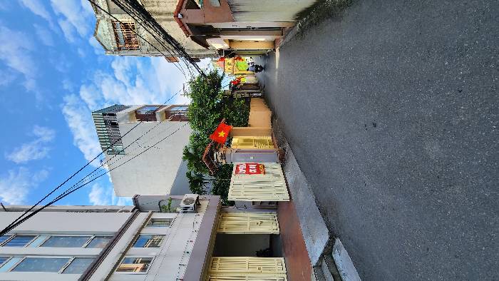 Hơn 8 tỷ nhà ngõ 71 Bồ Đề 37m x 4T, chỉ 1 nhà ra mặt phố oto tránh. 3