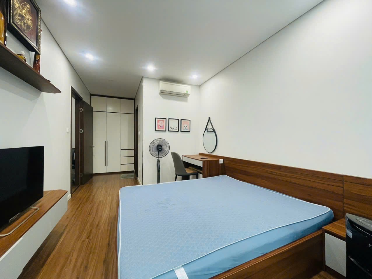 Bán căn hộ 2PN tại Seasons Avenue 80m2 full đồ giá 7.3 tỷ 2