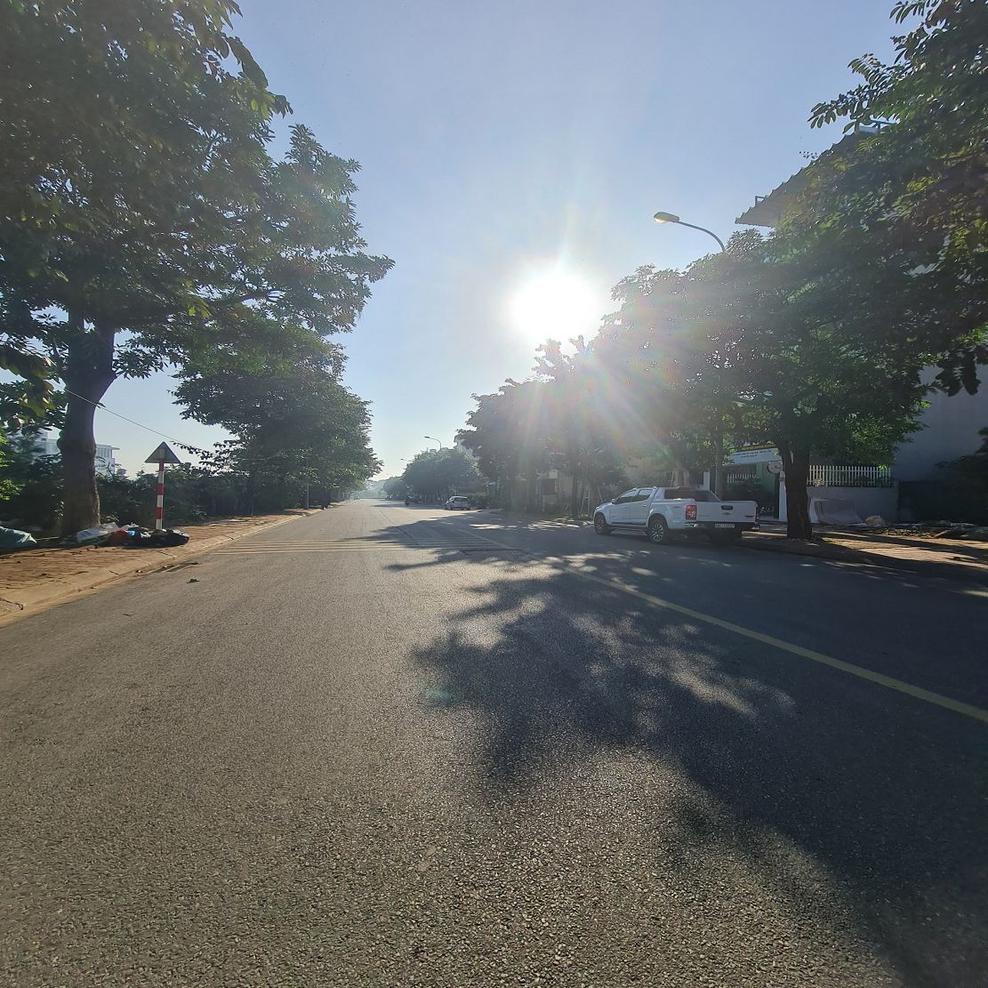 90m2 đấu giá Gia Lâm, Hà Nội. Mt 6m, đường 12m vỉa hè rộng. 10 tỷ x. Lh 0989894845 SĐCC bán nhanh l