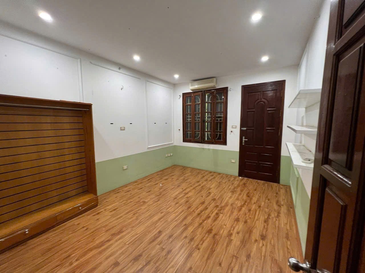 Cho thuê nhà riêng Ô TÔ TRÁNH - KD phố Trung Kính - Cầu Giấy 45m x 4T giá 22 triệu 3