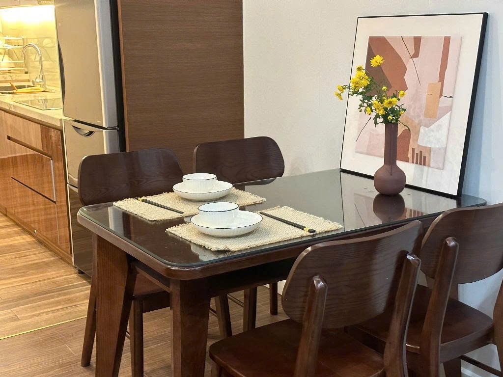 Cần bán căn hộ 2 ngủ 73m2 tại Vinhomes D'Capitale, giá 9 tỷ 4