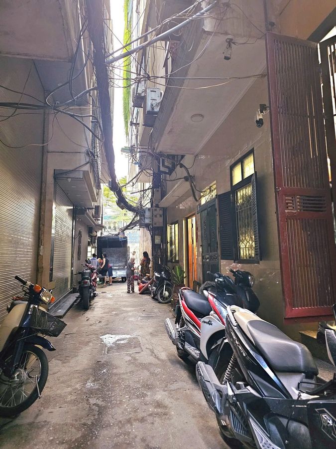 BÁN NHÀ XÃ ĐÀN ĐỐNG ĐA 6 TẦNG THOÁNG SÁNG Ô TÔ ĐỖ CỬA 10M RA PHỐ 31M 8,6 TỶ 3