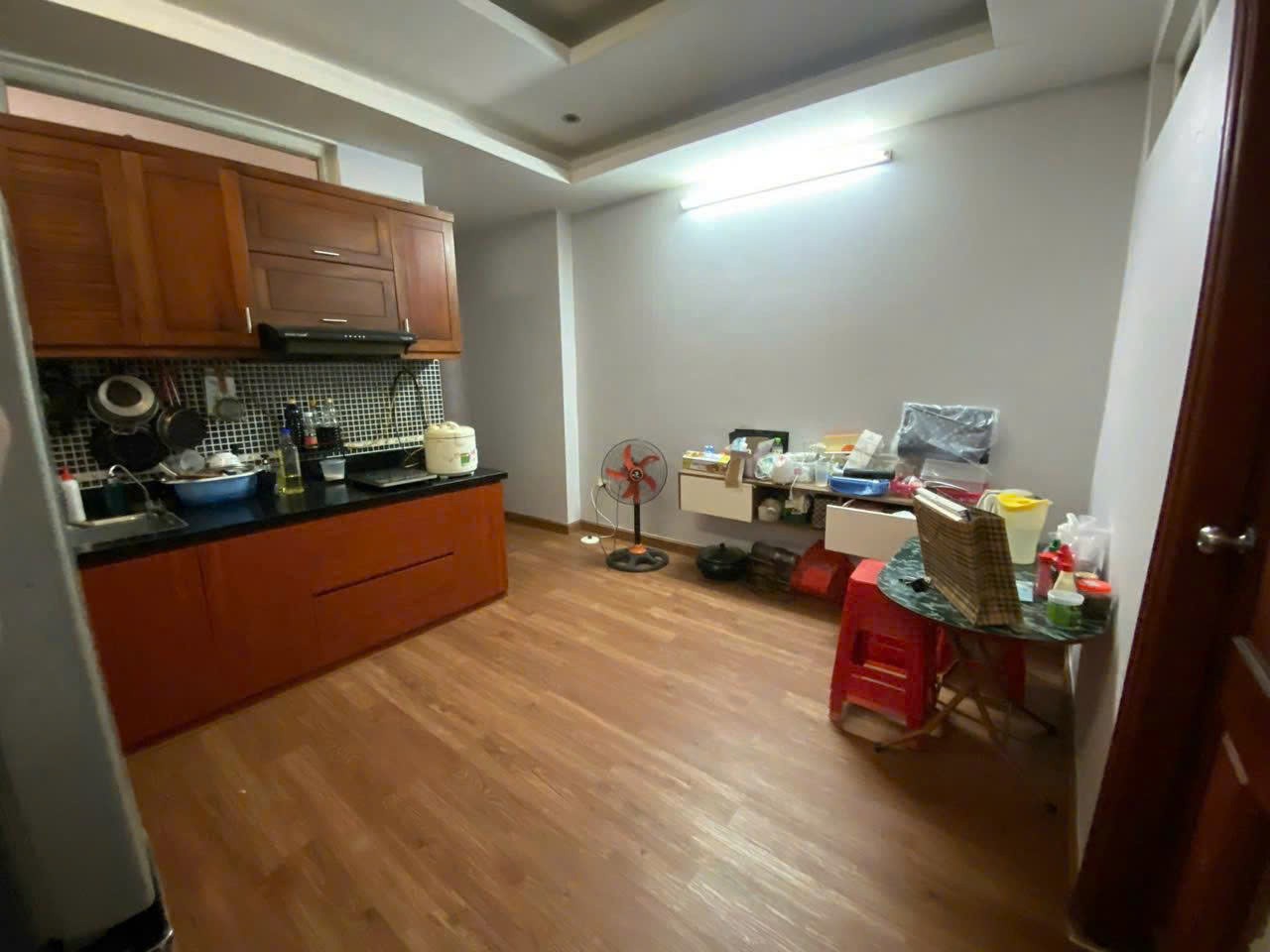 Bán căn hộ CCMN mặt phố Trần Điền - Lê Trọng Tấn - Thanh Xuân 45m, 2PN giá 2.1 tỷ