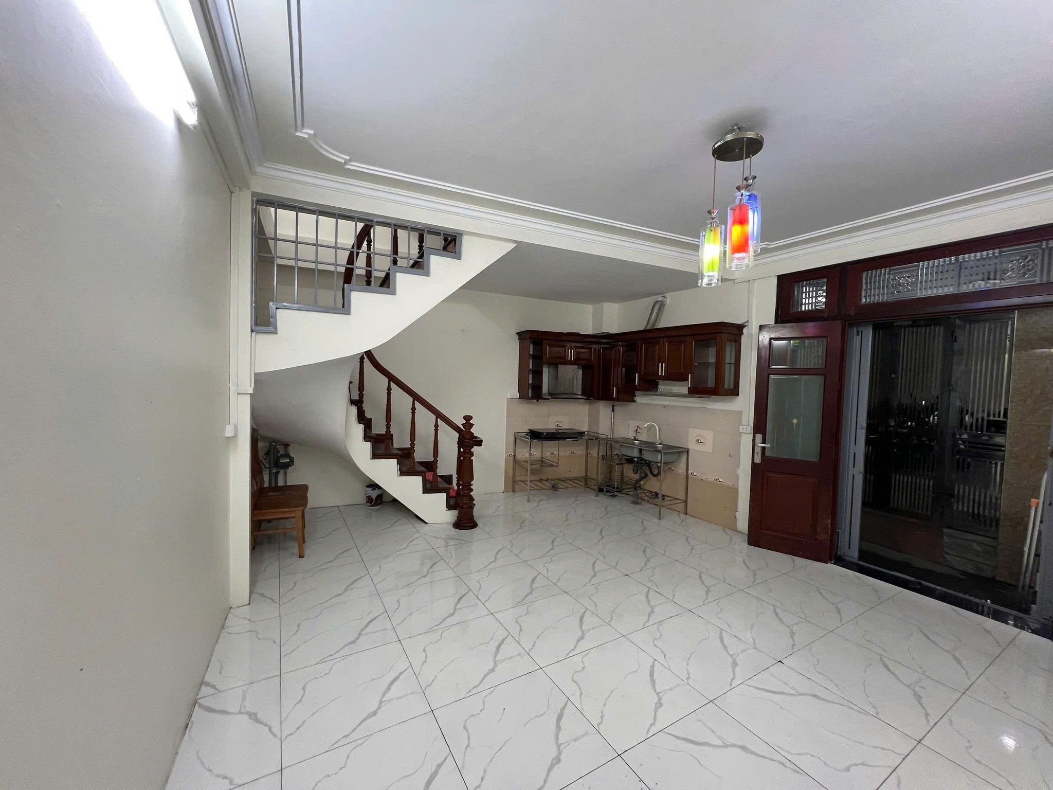 Cho thuê nhà riêng MỚI ĐẸP ngõ 612 Đê La Thành, Đống Đa 40m x 5T giá 15 triệu 4