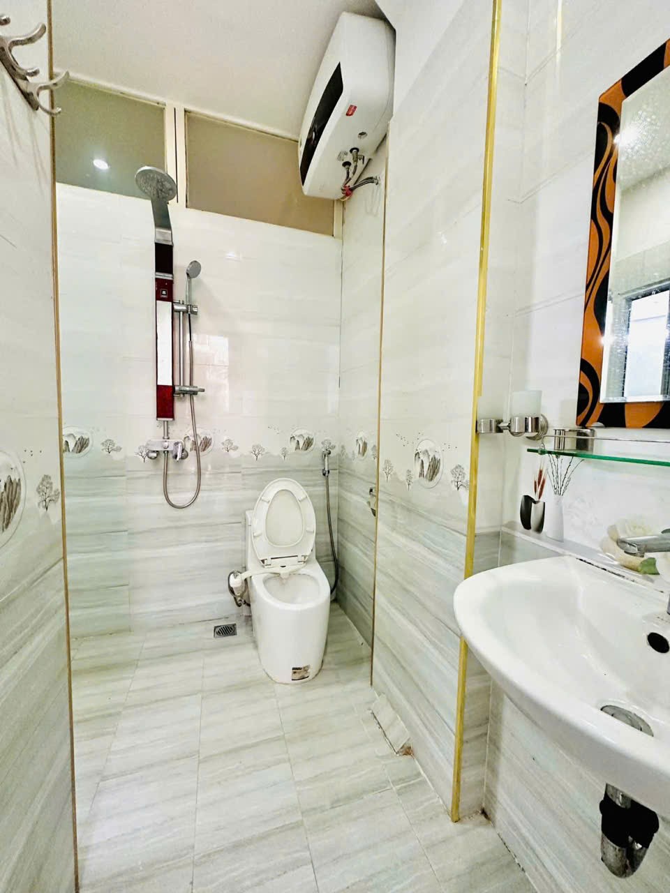 Cho thuê nhà nguyên căn ngõ Minh Khai - Hai Bà Trưng 40m x 4T giá 13 triệu, NHÀ ĐẸP 5