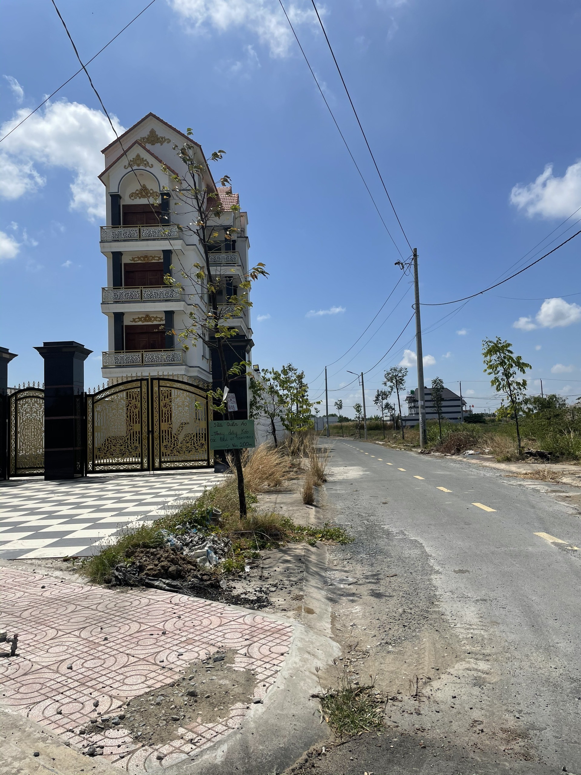 Đất thổ 248m2 mt QL50 mặt bang72 kinh doanh mua bán giá rẻ 4 tỏi 2