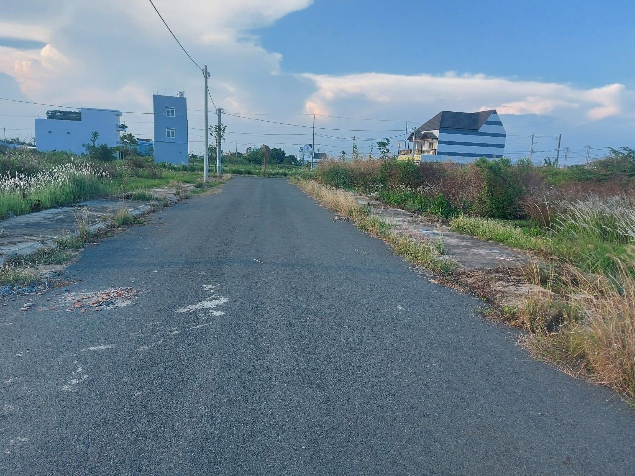 Nền đất ngộp 95m2 kdc Nam Phong Ecotown bán lỗ vốn 790tr 2