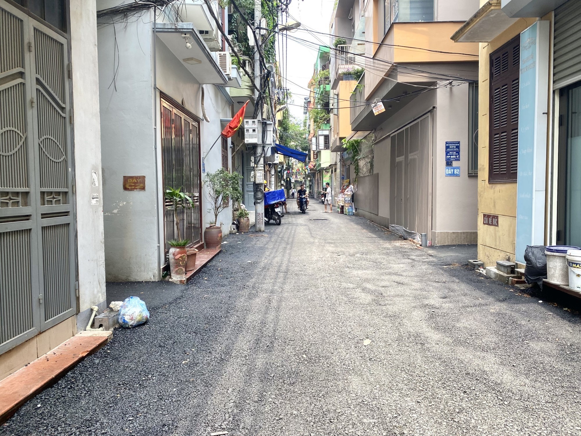 BÁN GẤP ĐẤT BÀ TRIỆU Ô TÔ ĐỖ CỬA 81M2 MT 8M GIÁ CHỈ 11 TỶ. LH 0379 28 3456 2