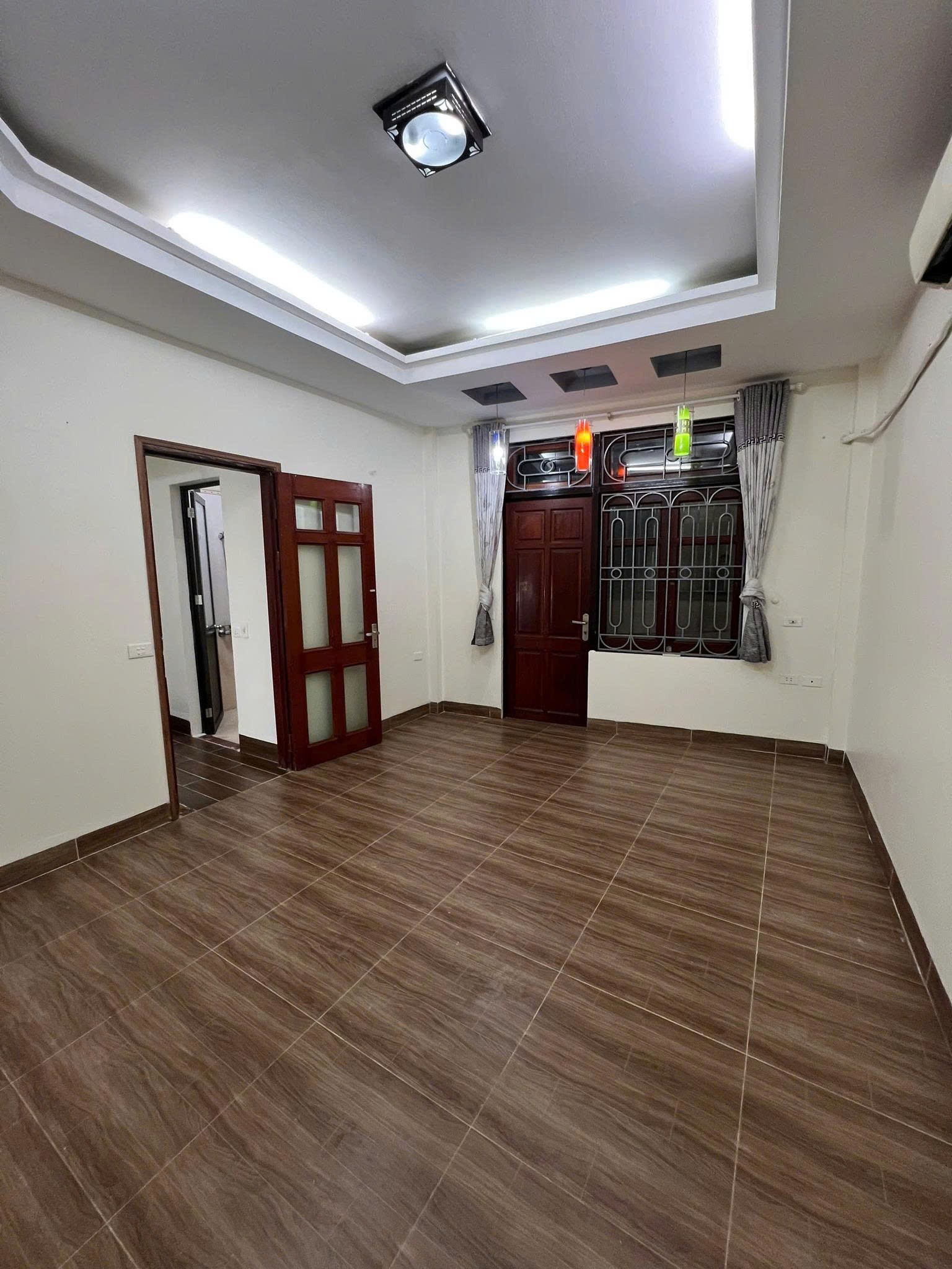 Cho thuê tại Ngõ 204 Trần Duy Hưng, Trung Hòa, Cầu Giấy 30m x 5T giá 12 triệu 5