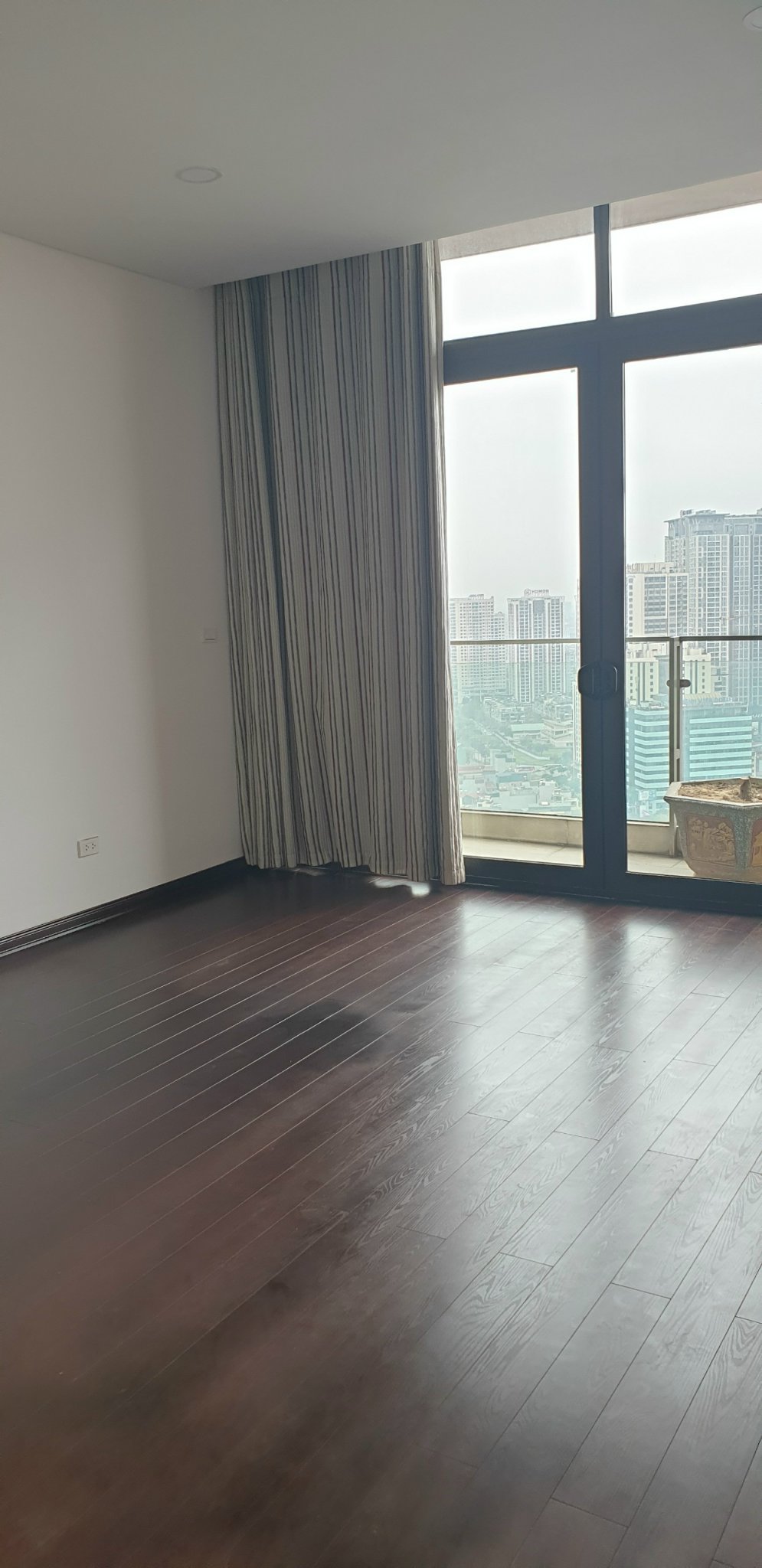 09.12.25.1 Cho thuê căn hộ Dolphi Plaza đẳng cấp nhất Mỹ Đình, 3 ngủ dt 150m2, nhà nguyên bản 5