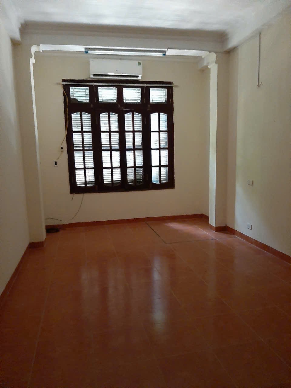 Cho thuê nhà mặt phố Thâm Tâm - Trung Kính, Cầu Giấy 50m x 4T giá 24 triệu 3