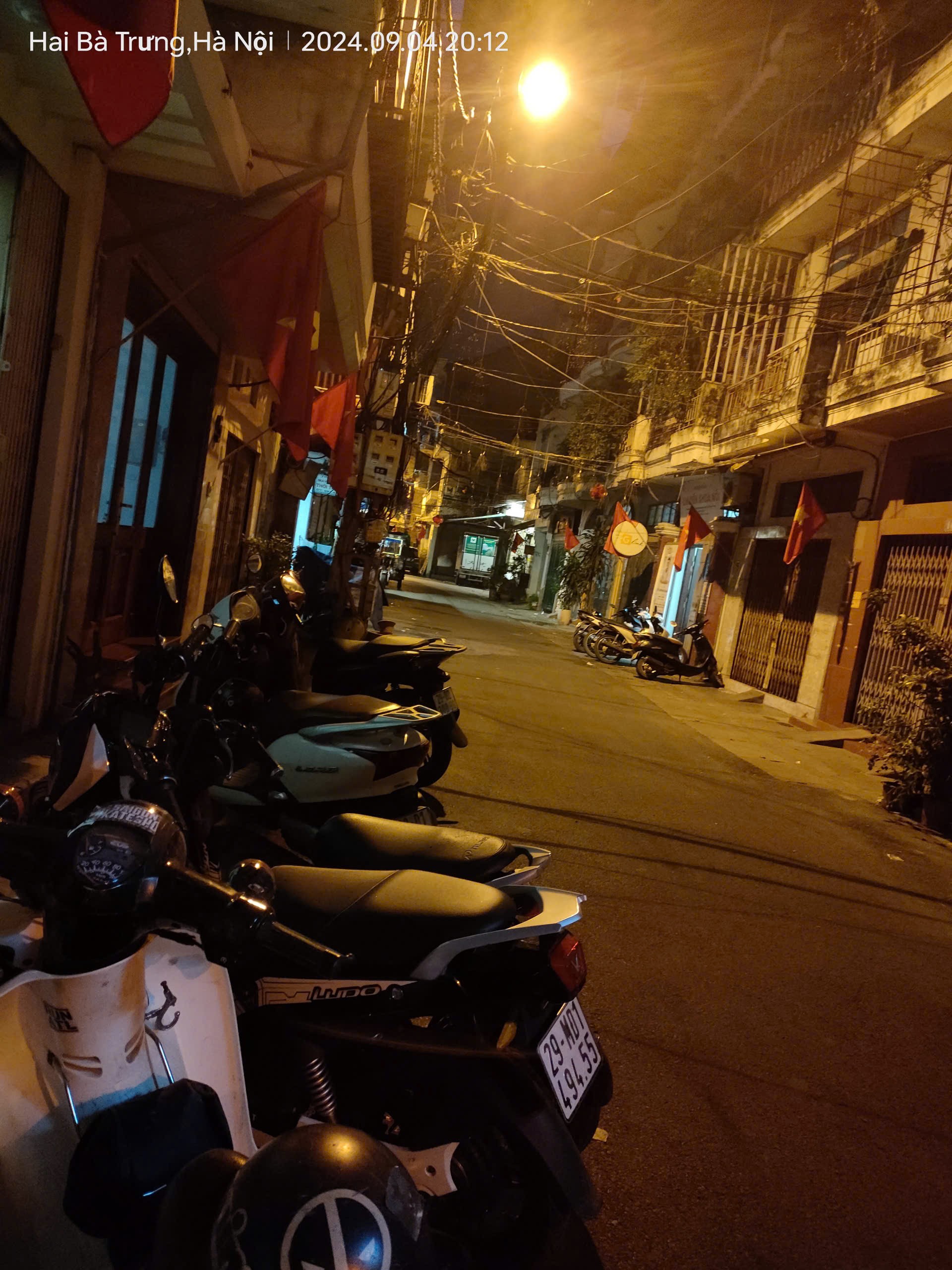 Mặt phố lo góc ô tô, kinh doanh Tương Mai 31m, 3 tầng 3.4m/7.4m, 13 tỷ Hai Bà Trưng.