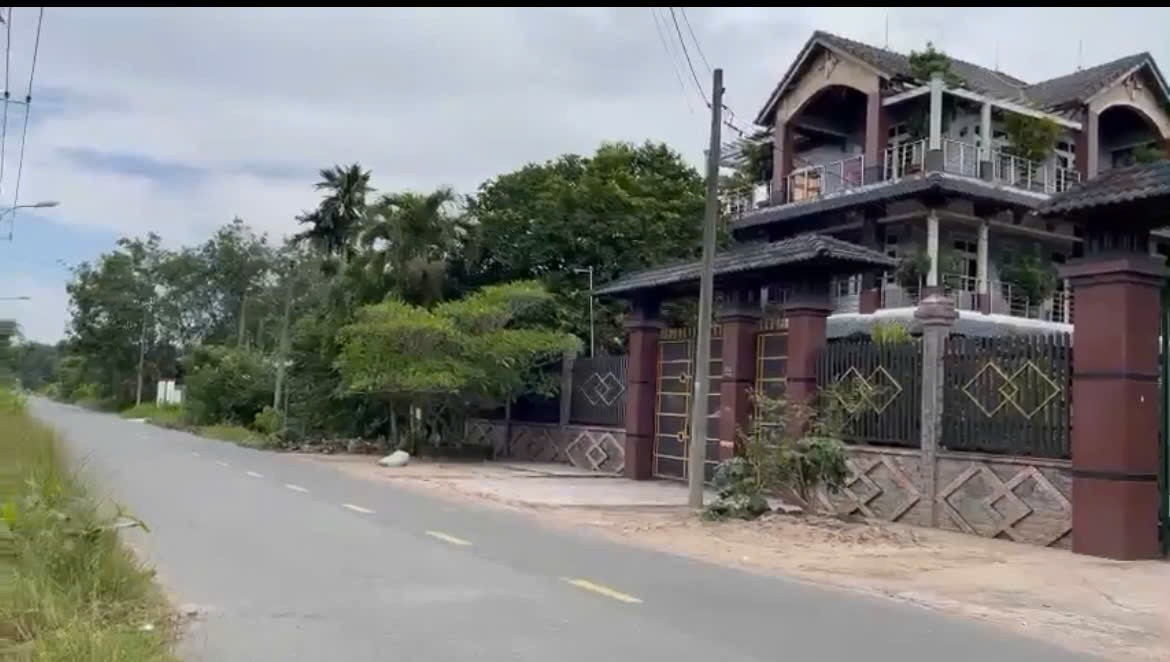 BÁN 2.700m2 ĐẤT MẶT TIỀN BẾN SÚC – CỦ CHI, GIÁ CHỈ 17.5 TỶ!