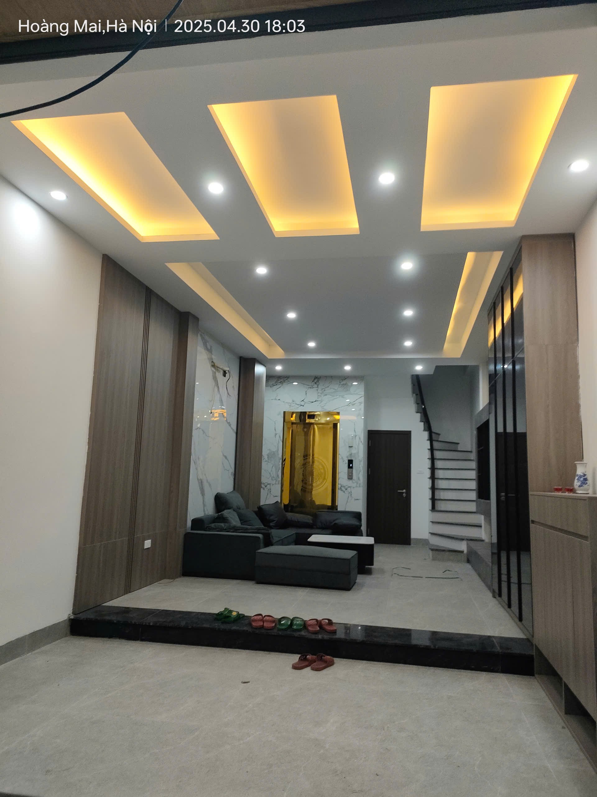 Bán gấp giá rẻ Đỗ Ngọc Du 44m, 5 tầng, mặt tiền 2.7m, 10.2 tỷ Hai Bà Trưng. 2