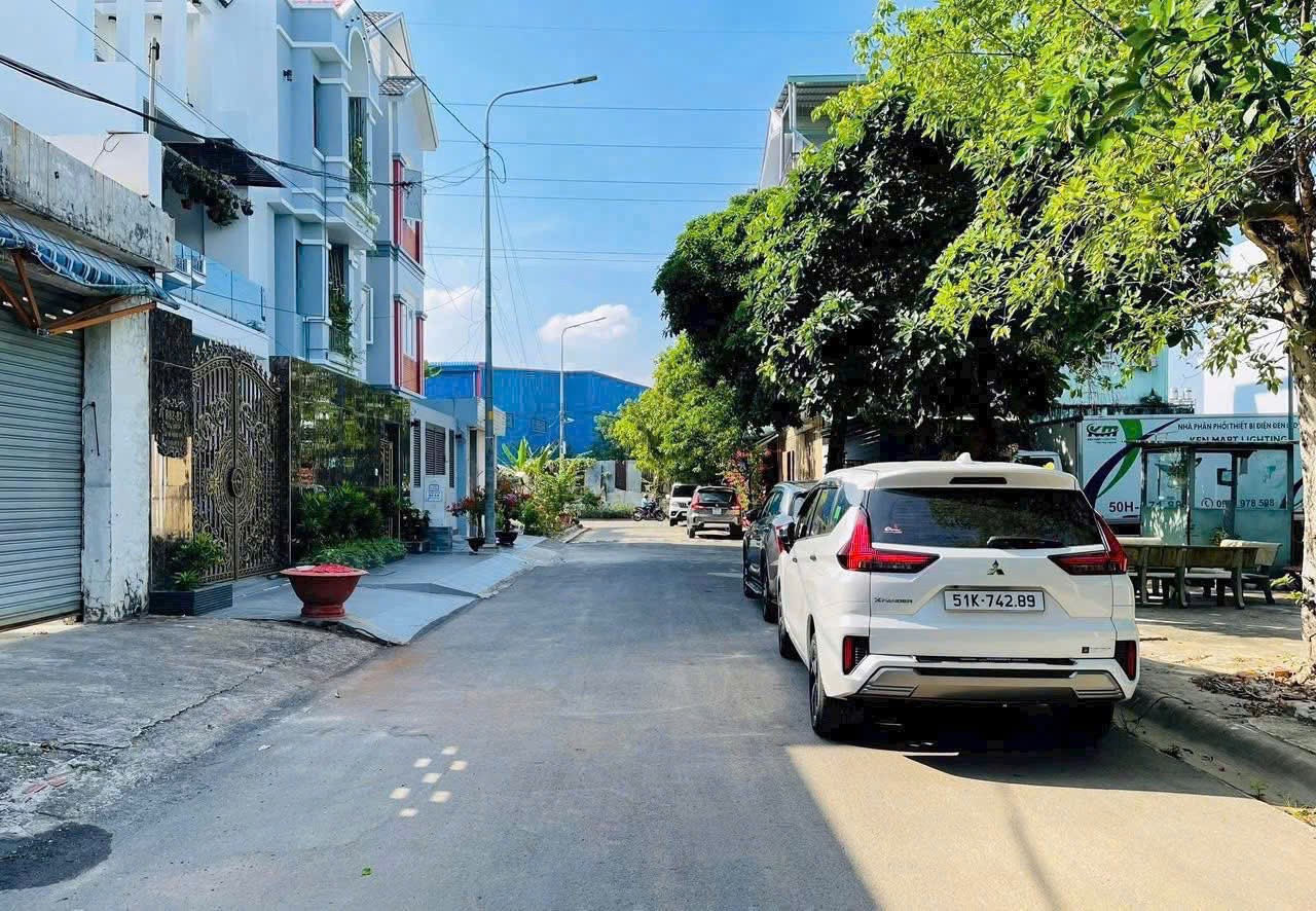 BÁN 3 LÔ ĐẤT LIỀN KỀ – MẶT TIỀN LÊ THỊ RIÊNG – QUỸ ĐẤT HIẾM GIỮA TRUNG TÂM! 2