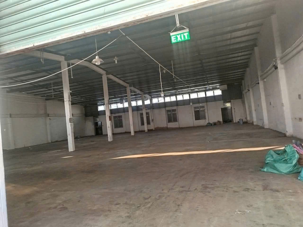 BÁN XƯỞNG MẶT TIỀN TTT18 – THỚI TAM THÔN, HÓC MÔN – FULL THỔ CƯ 1.100m²! 3