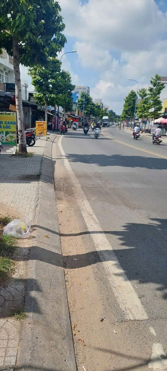 BÁN GẤP NHÀ MẶT TIỀN LÊ THỊ HÀ – HÓC MÔN – HÀNG HIẾM GIỮA TRUNG TÂM! 3