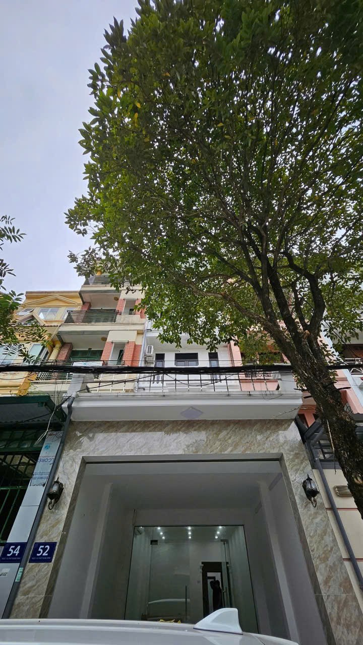 Cho thuê CHDV - NHÀ NGHỈ Định Công, Hoàng Mai 65m x 6T giá 32TR THANG MÁY, OTO