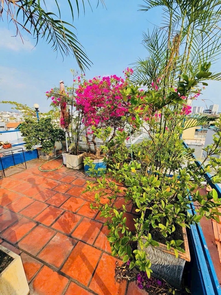 NHÀ ĐẸP NHỈNH 5 TỶ - NGANG 4.3M- ĐƯỜNG TÔN ĐẢN- CÓ SẴN NỘI THẤT ĐÍNH TƯỜNG- GIÁP VĨNH KHÁNG, 2