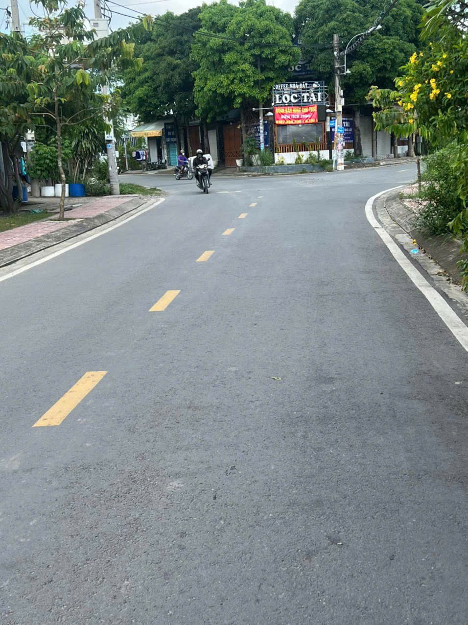 HÀNG SIÊU HIẾM – NHÀ CẤP 4 (10x45) GÓC 2 MẶT TIỀN TRUNG TÂM TÂN HIỆP 3