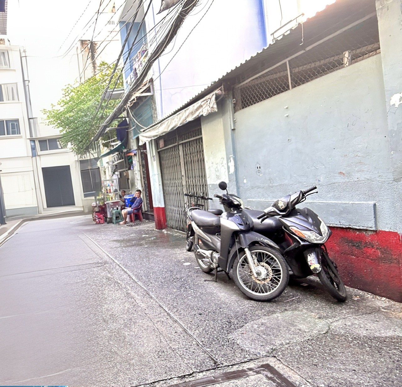 CHỦ NHIỆT BÁN GIẢM CHÀO 500 TRIỆUBÁN NHÀ MẶT TIỀN HXH- Đ.ĐOÀN VĂN BƠ- 2 MẶT HẺM 2