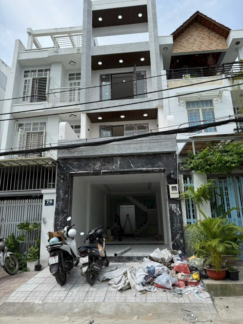 Cần bán Nhà mặt tiền đường Số 51, Phường Tân Quy, Diện tích 73m², Giá 18.8 Tỷ