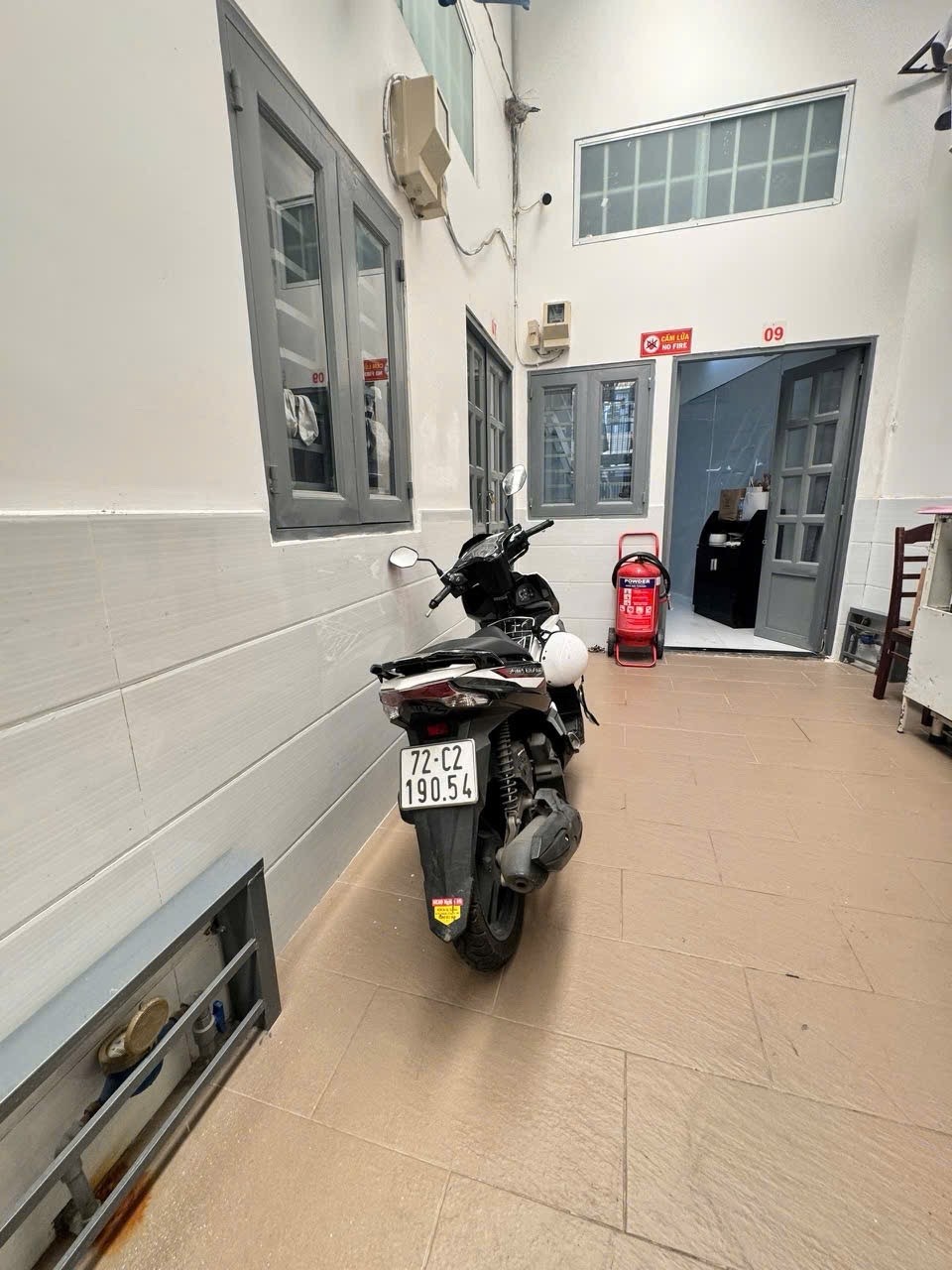 BÁN NHÀ DÒNG THU MỖI NĂM 540 TRIỆU- Đ.ĐOÀN VĂN BƠ- DT SIÊU LỚN 173M2-  LƯU THÔNG TÔN THẤT THUYẾT- 4