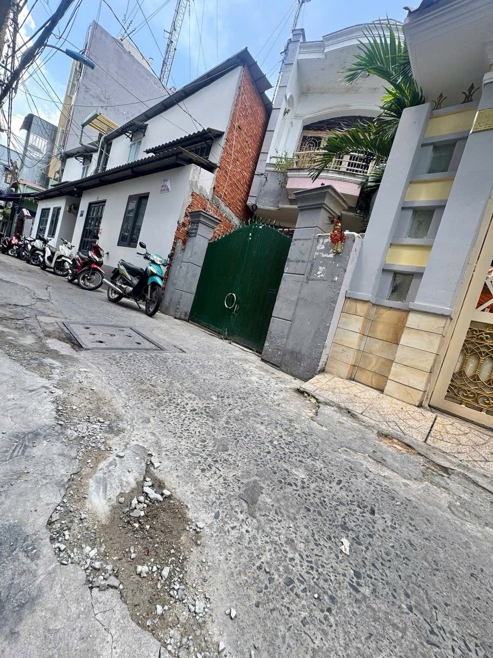 SIÊU PHẨM CHÀO BÁN NHÀ CÓ SẴN DÒNG TIỀN 45 TRIỆU/THÁNG - NGANG ĐẸP 10M*18M - THÔNG RA TÔN THẤT 2