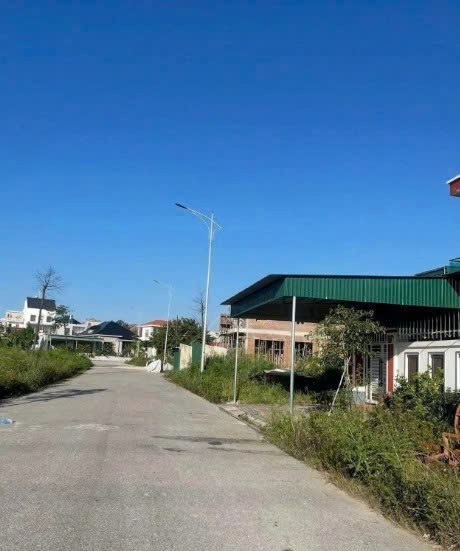 Cần bán Đất Xã Hoàng Tiến, Chí Linh, Diện tích 700m², Giá 31.5 Triệu/m²