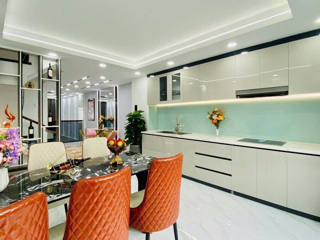 Nhà đẹp Thống Nhất Gò Vấp 65m2 9.68 tỷ thang máy hẻm xe hơi thông MTKD 2