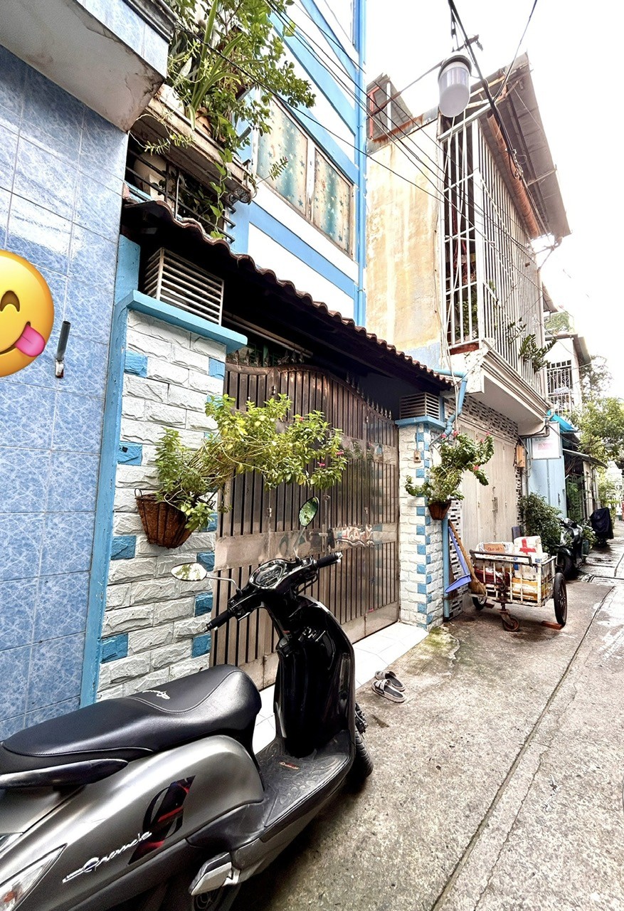 BÁN NHÀ NGON 4 TẦNG VÀO Ở NGAY- Đ. TÔN ĐẢN -GIA0 THƯƠNG GIỮA TÔN THẤT THUYÊT VÀ NGUYỄN TÂT THÀNH. 3