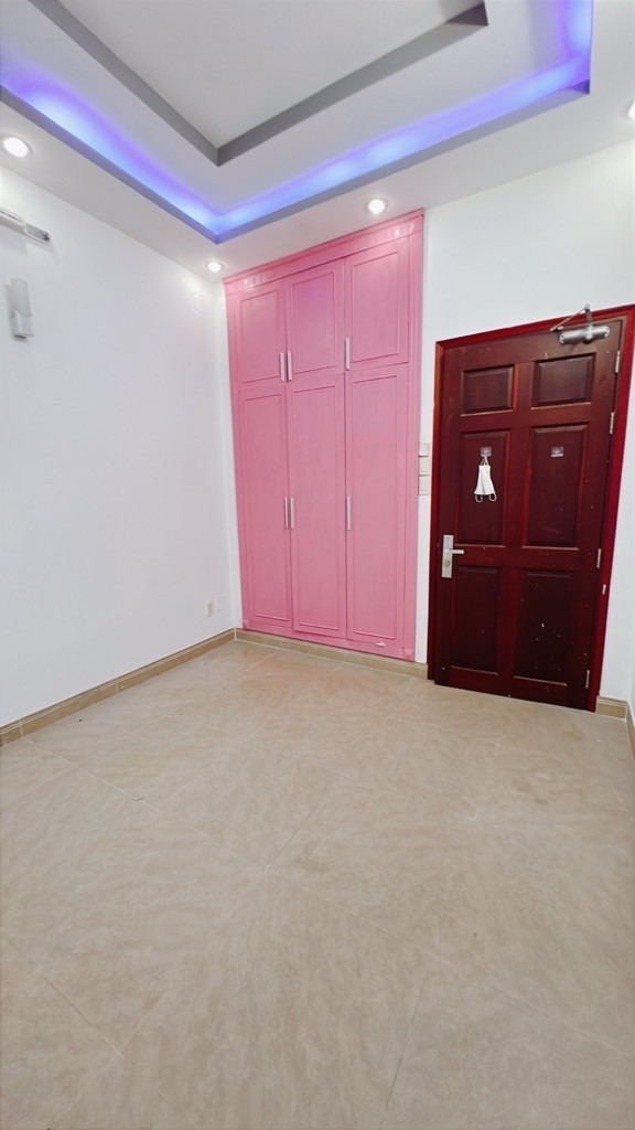 BÁN NHÀ ĐẸP 5 TẦNG VÀO Ở NGAY- Đ.TÔN ĐẢN- CÓ KHOẢNG SÂN SAU RỘNG 20M- LIỀN KỀ KHU Đ.SỐ- HƠN 20M 5