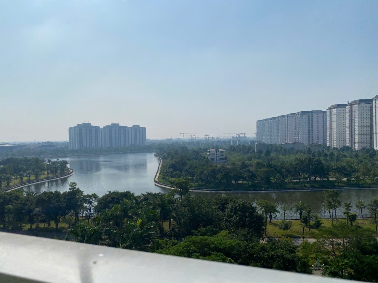Cần bán căn hộ GÓC tầng Trung, hướng view hồ 2PN tại Thanh Hà Mường Thanh 5