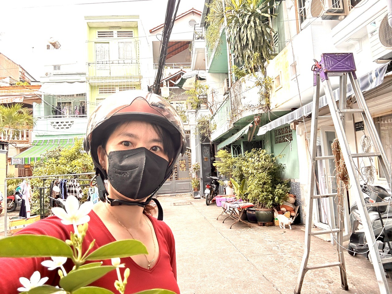 BÁN NHÀ 61M2 NGANG NỞ HẬU- KẾ BÊN MT TÔN ĐẢN- NGAY KHU VỰC ĂN ƯỚNG- THÔNG RA VĨNH KHÁNH- HOÀNG