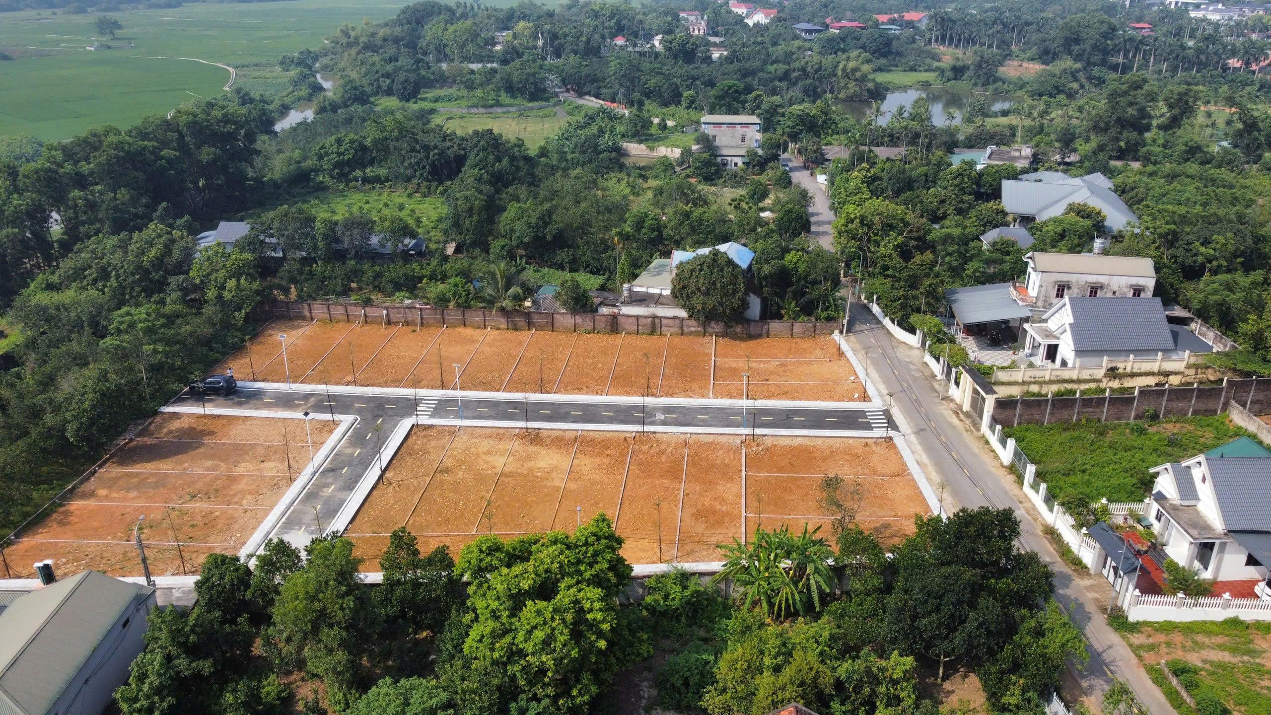 Bán nhanh lô đất vị trí vàng tại Hoà Lạc, dt 110m2, sẵn sổ full thổ cư, ngay QL21, khu CNC Hòa Lạc 3