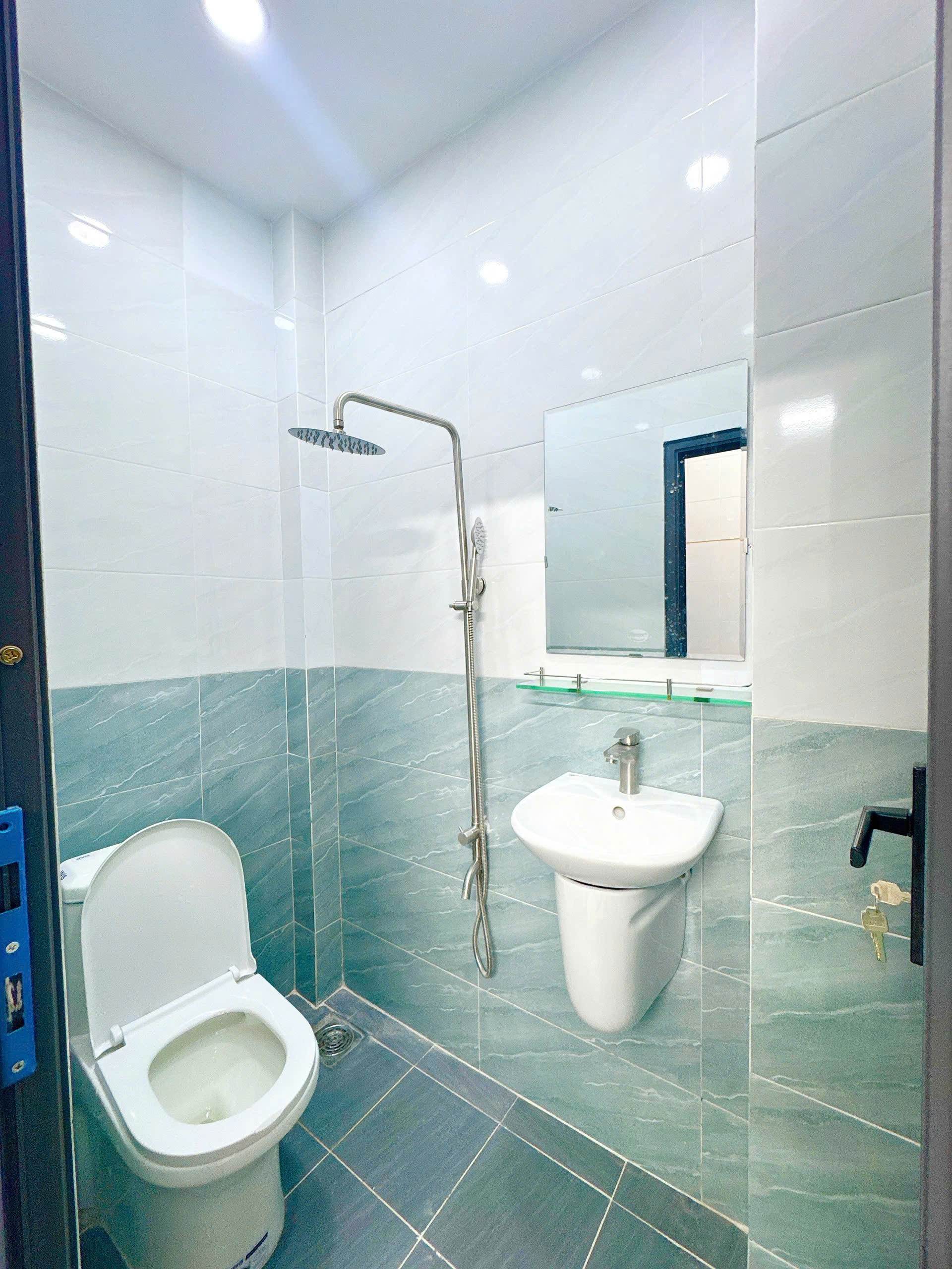 NHÀ ĐẸP LÊ VĂN QUỚI 32M2 – HXH - FULL NỘI THẤT – CHỈ 3.88 TỶ 5