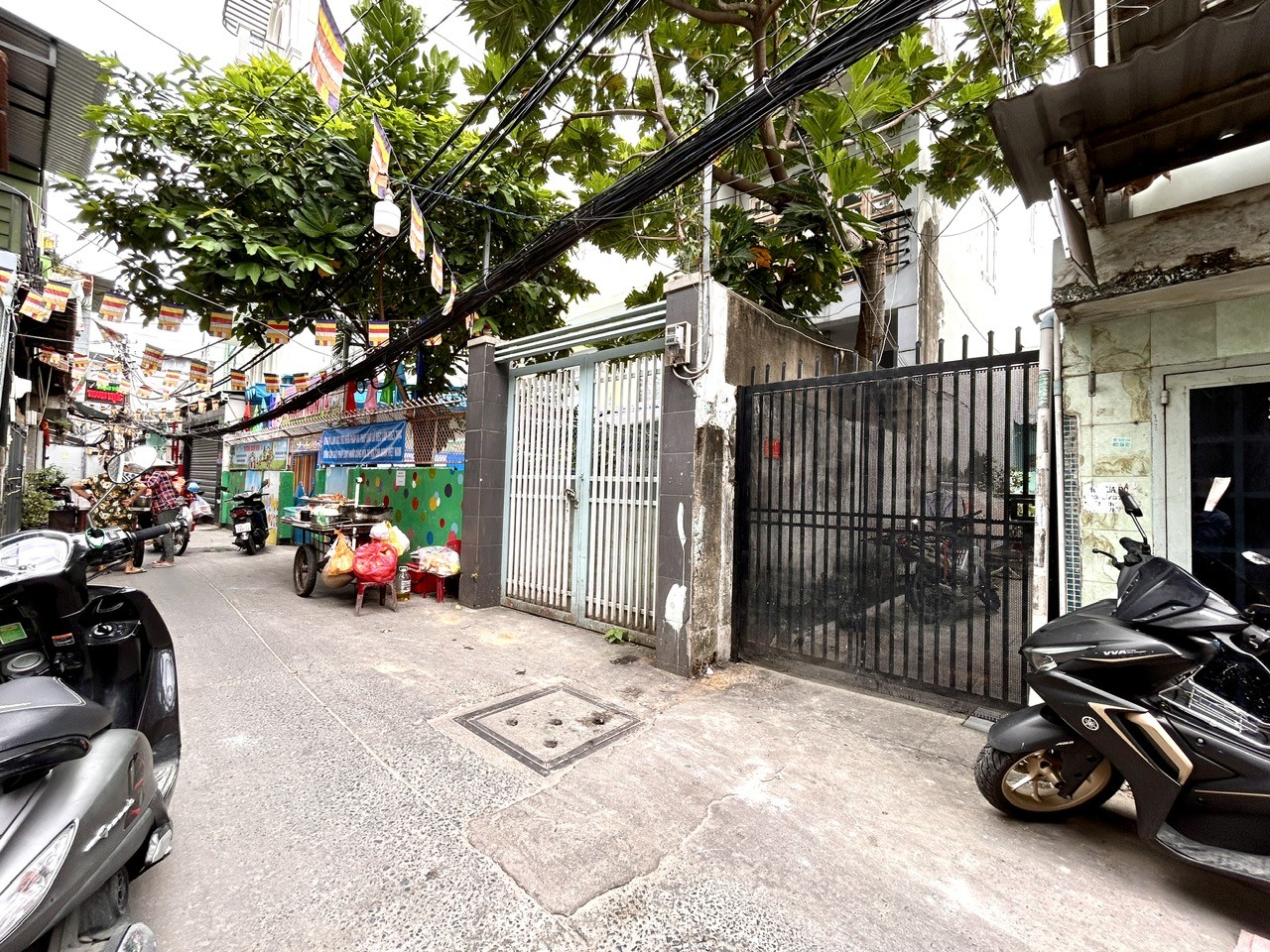 BÁN NHÀ Đ. ĐOÀN VÂN BƠ- NGANG 4.1 NỞ HẬU 7.9- MUA 1 ĐC 2 CĂN-ĐI XÓM CHIẾU - TÔN ĐẢN- QUA PHỐ ĐI BỘ 5