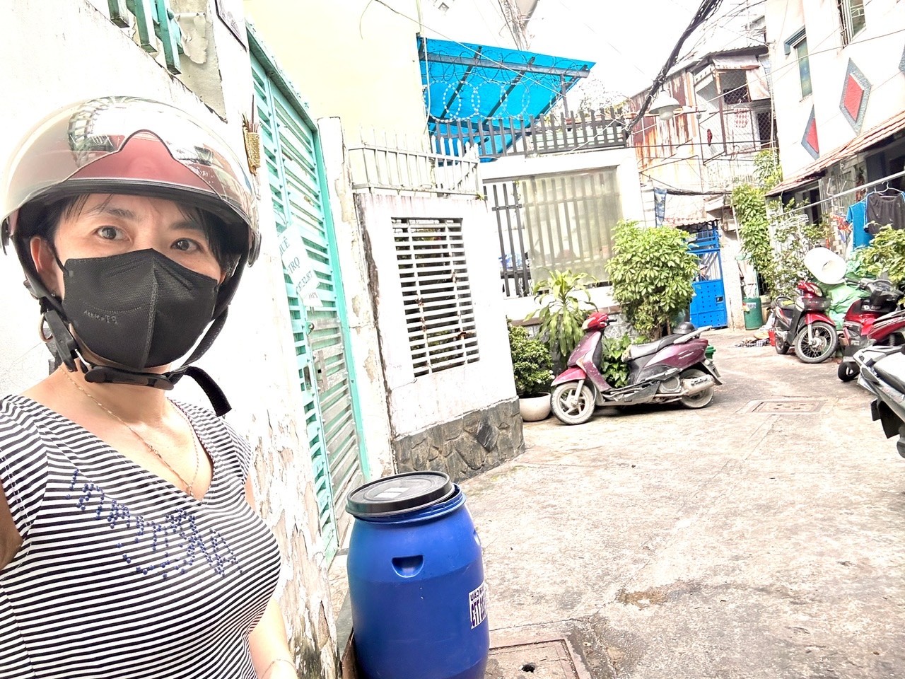 BÁN NHÀ CÓ 15 PHÒNG- DÒNG THU 45TR/THÁNG- Đ. ĐOÀN VĂN BƠ- LƯU THÔNG TÔN ĐĂN- NGUYỄN TẤT THÀNH 3