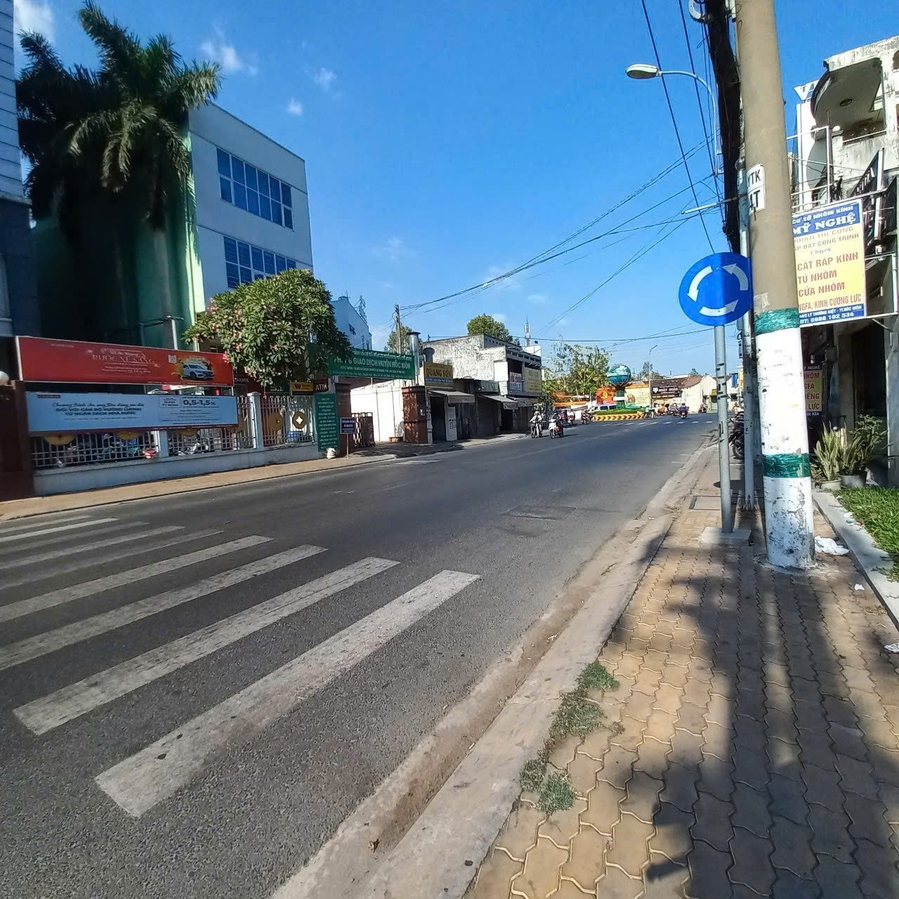 MẶT TIỀN VÀNG (8.82x28) – TRUNG TÂM THỊ TRẤN HÓC MÔNGIẢM SỐC 3,5 TỶ