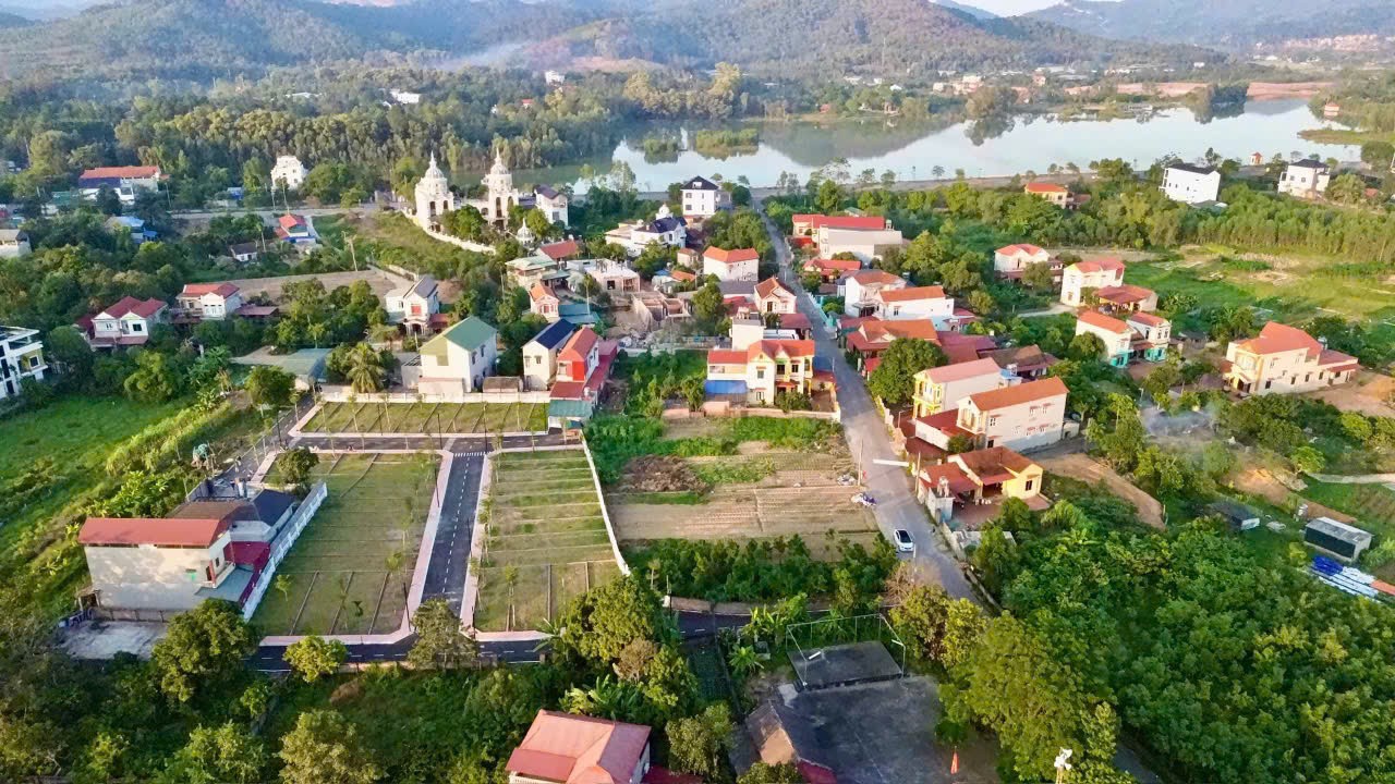 VỠ NỢ TRỨNG KHOÁN CẦN TIỀN BÁN GẤP LÔ ĐẤT CHO CHỦ THỰC SỰ CÓ  TÂM 5