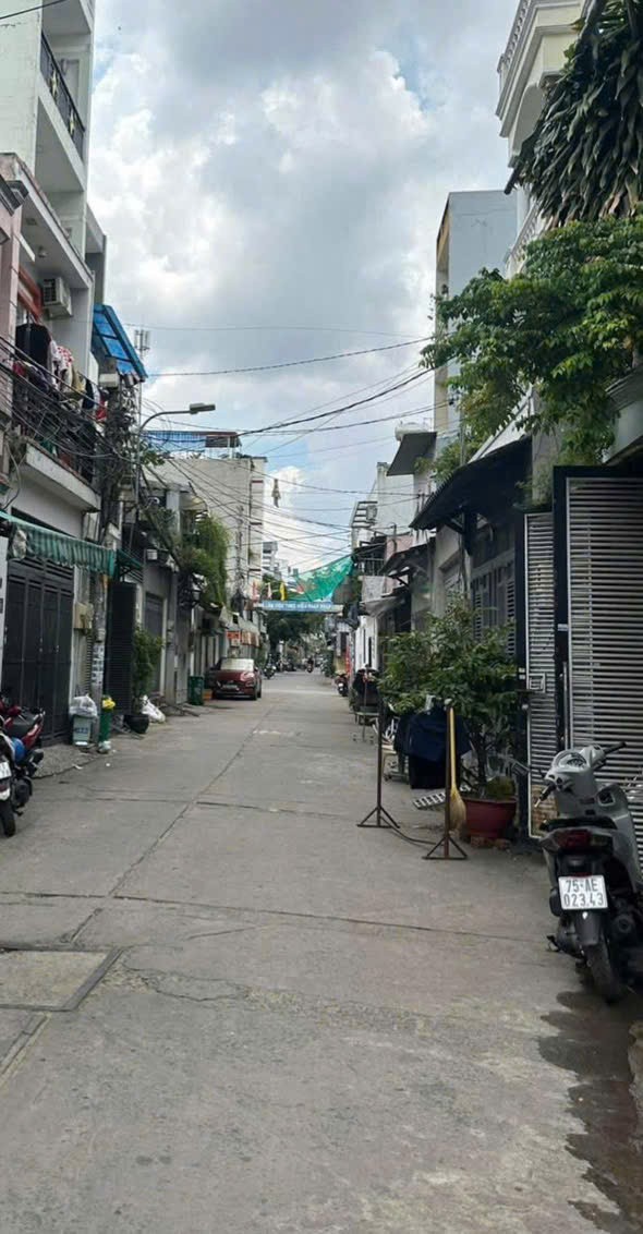 Bán 2 lô thổ cư liền kề 17A Tân Kỳ Tân Quý , Bình Hưng Hòa dt 64m2 giá 4,9 tỷ / lô 4